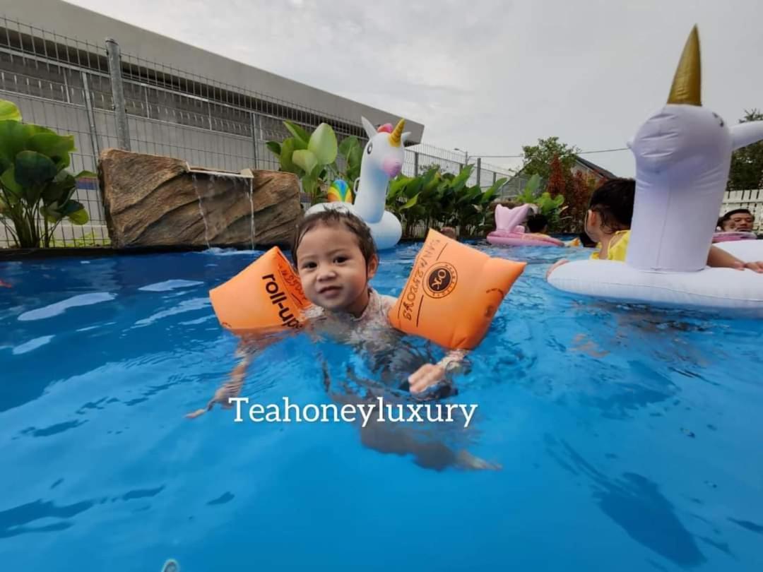 Villa Tea Honey Luxury à Malacca Extérieur photo